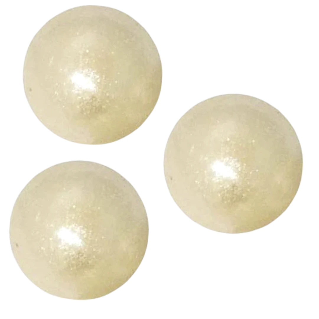 Vit Choklad Pärlemorlakrits (White Chocolate Liquorice Pearls) (Swedish) 4 Vit Choklad Pärlemorlakrits (White Chocolate Liquorice Pearls) (Swedish) - Image 2