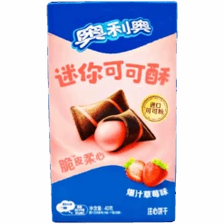 Oreo Strawberry Cream Crispy Wafer Pillows (China) - 1.41oz (40g)