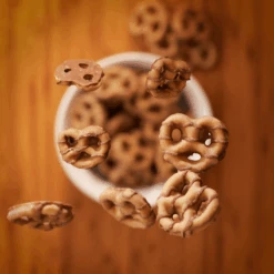 Reese's Dipped Pretzels - 4.25oz (120g) -Arizona Snack Shop Reeses dipped pretzels shot 800x800 1